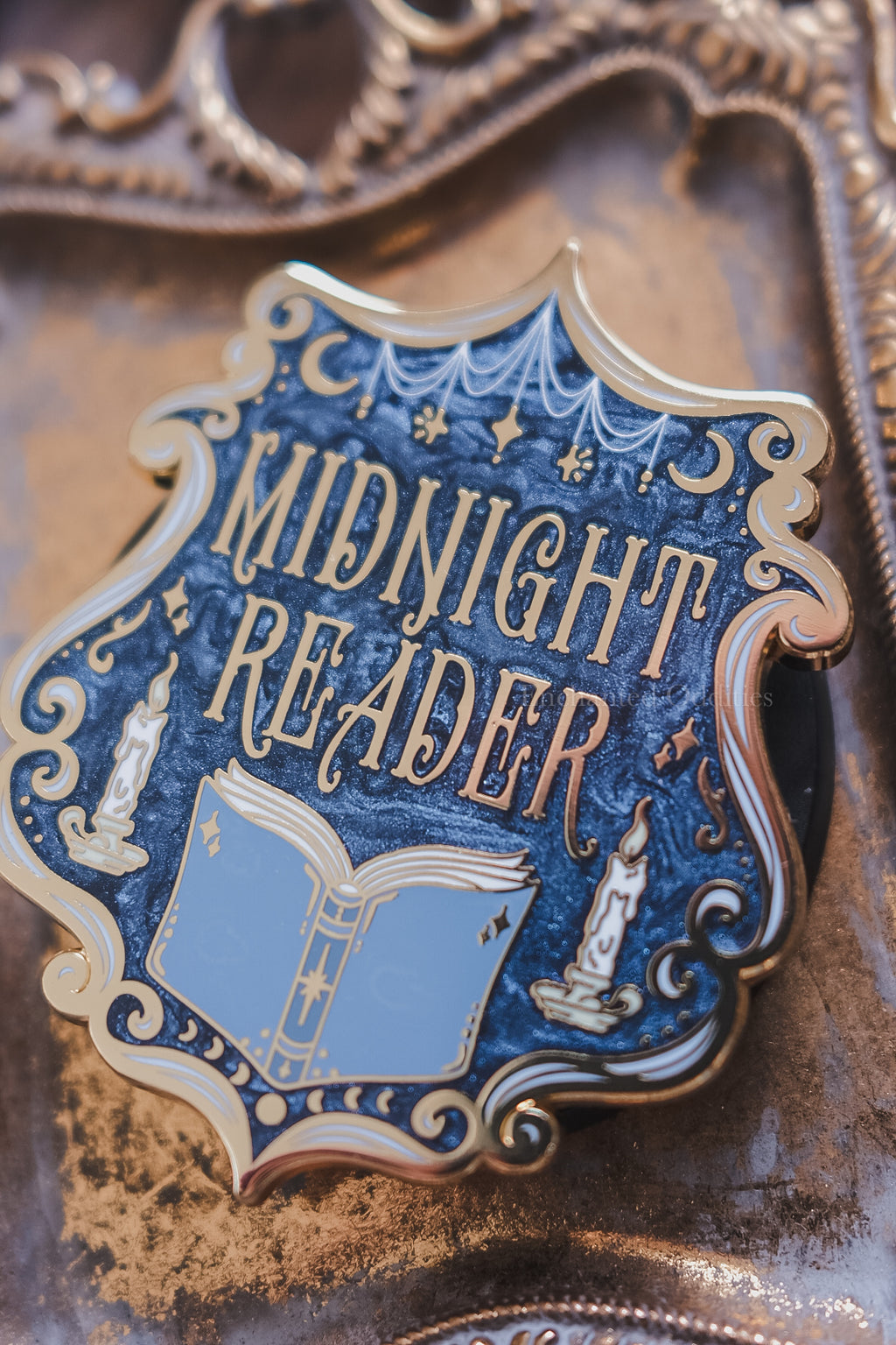 Midnight Reader magnetic grip