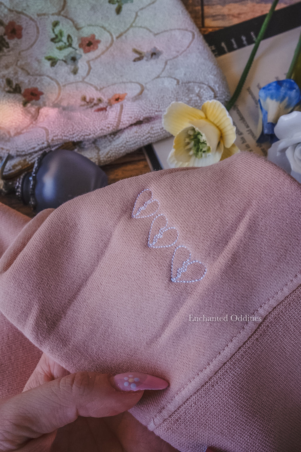 Archer & the Fox crewneck in PINK