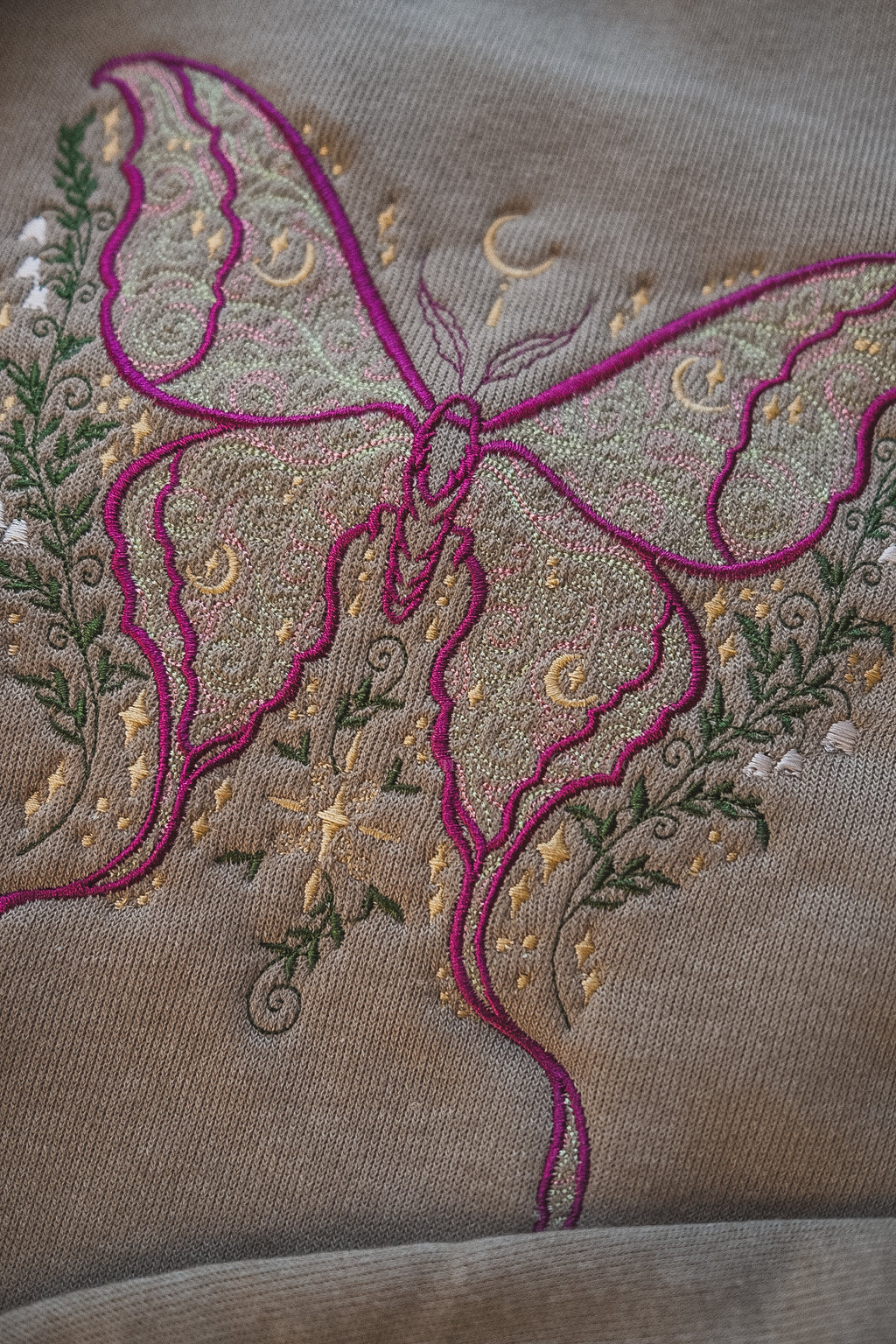 Actias Luna Crewneck