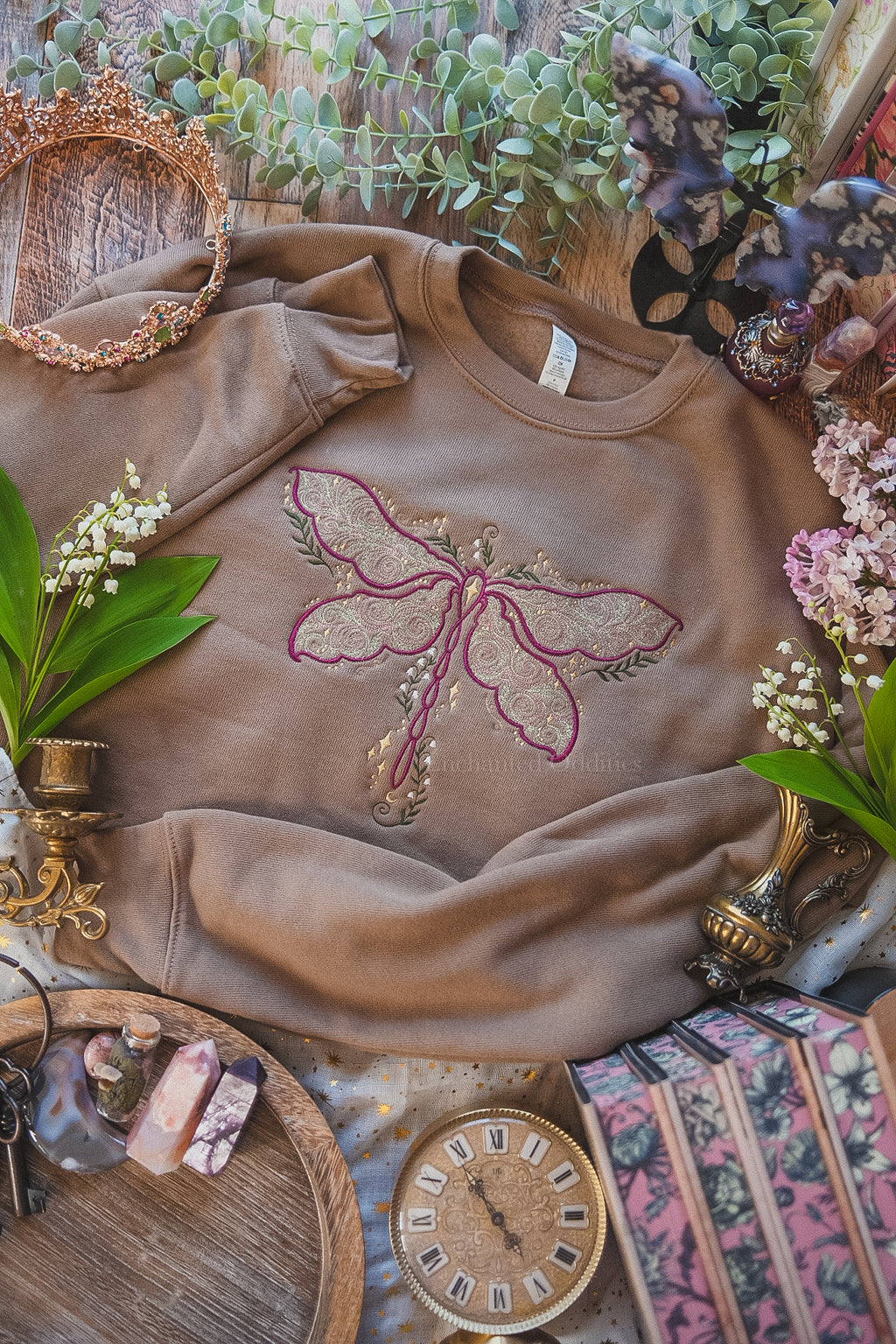 Anisoptera Crewneck