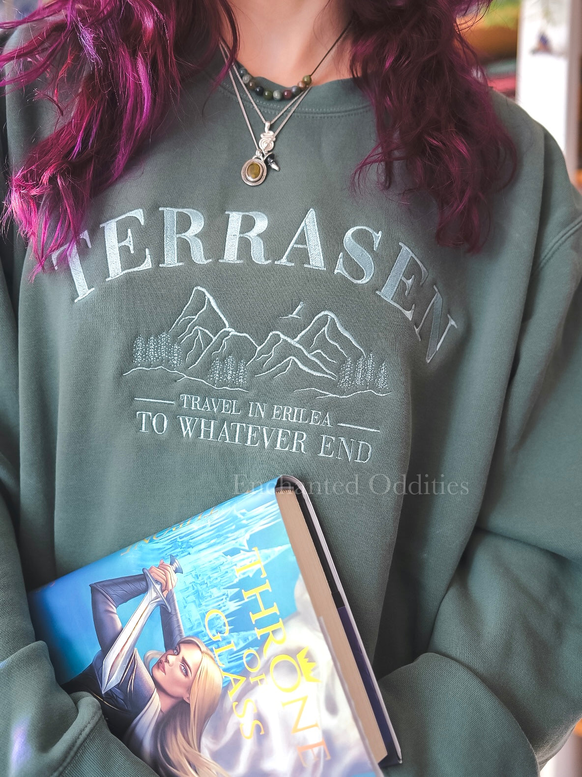 *PRE-ORDER* Terrasen Crewneck